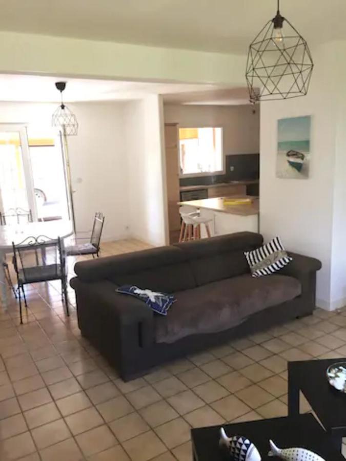 Holiday home Maison Proche Bord De *